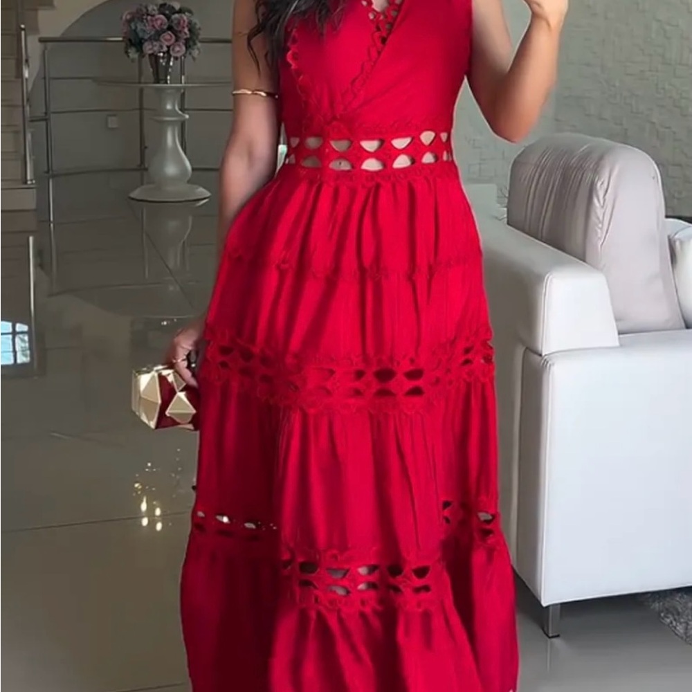 Elegant Red Sleeveless Dress